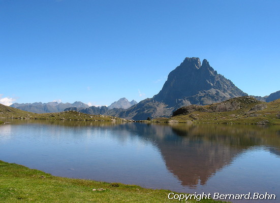  [url=https://bernard-bohn.fr/pyren/html_montagne/ossau_lacs_ayous.htm]ossau lac d'ayous[/url]
reflet Pic du midi d'ossau sur lac d'ayous
Mots-clés: lac gentau,ossau