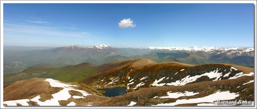 Panorama étang d'artax vu depuis pic de Bassibié