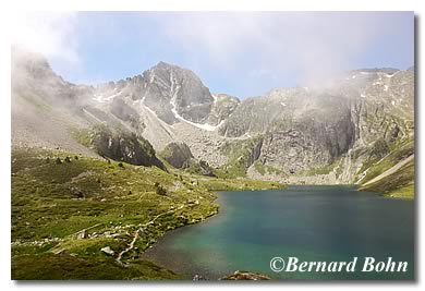 lac d'Ilhéou hautes Pyrénées