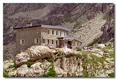 refuge des oulettes de Gaube massif du vignemale