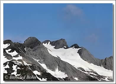 vue sur le glacier du Vignemale