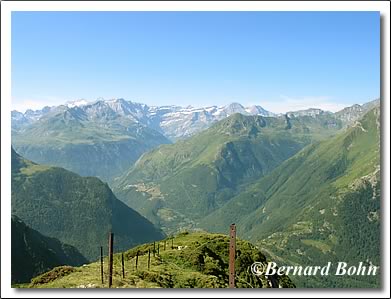 sommet du Bergons et vue sur vallée Gédre Gavarnie