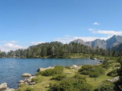 cliquez pour agrandir  la photo du lac d'aumar