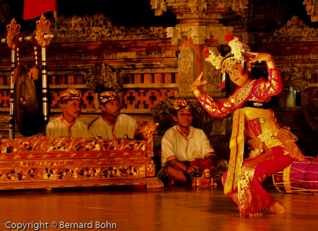 Danse Balinaise
Danse Balinaise
Mots-clés: Danse Balinaise