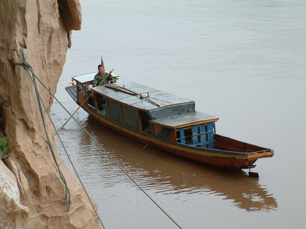 Mots-clés: laos,bateau