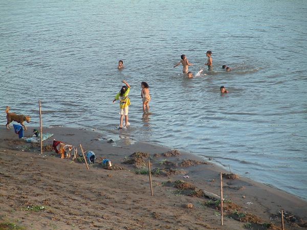 laos
Mots-clés: laos,baignade