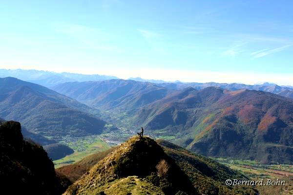 vue sur vall�e depuis pic du gard
