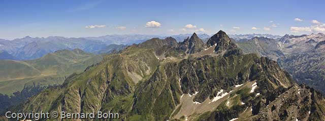 Pic de la Mine et VÃ©nasque
Pic de la Mine et VÃ©nasque vus du pic du Sacroux
Mots-clés: PyrÃ©nÃ©es,Pic de la Mine,VÃ©nasque