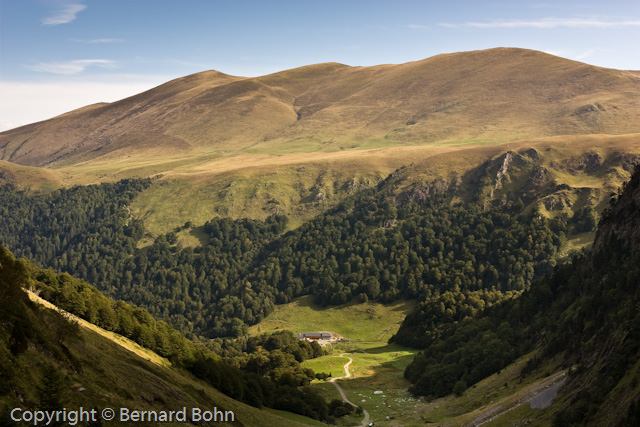 Plateau de Campsaure vue depuis montée à Bénasque
Hospice de France Venasque boums anéto Picade escalette

[url=http://pagesperso-orange.fr/bernard.bohn/html_montagne/boums_breche_venasque.htm]boums et breche de venasque itinéraire rando[/url]
Mots-clés: Plateau de Campsaure, Hospice de France