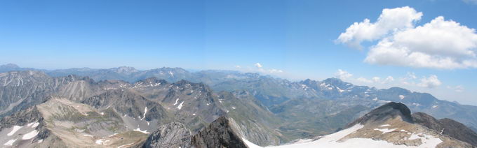 Panorama depuis sommet du Vignemale
Mots-clés: sommet Vignemale,pyrénées