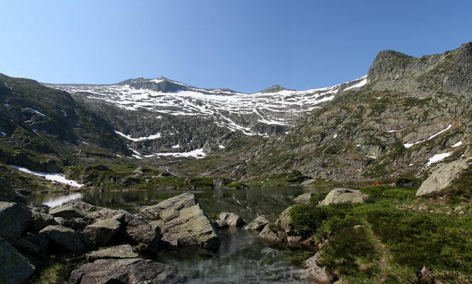 Ã©tang de la hilette AriÃ¨ge
â€¢[url=https://bernard-bohn.fr/pyren/html_montagne/hilette_alet.htm]ItinÃ©raire la Hilette[/url] 
Mots-clés: la hilette ariÃ¨ge,pyrÃ©nÃ©es