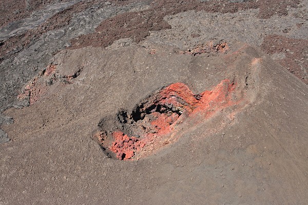 Mots-clés: cratére,volcan,la fournaise,Île de la Réunion