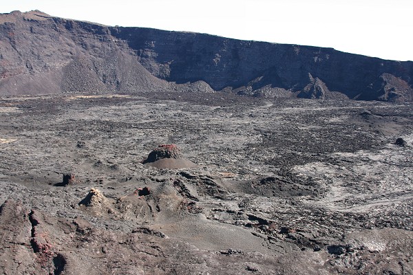 volcan enclos
Mots-clés: enclos,cratre,volcan,la fournaise,le de la Runion