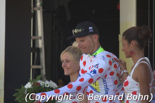 MAJKA Rafal (TINKOFF) - avec le maillot à a pois (grimpeur),tour de france 2016
MAJKA Rafal (TINKOFF) - avec le maillot à a pois (meilleur grimpeur),tour de France 2016
Mots-clés: MAJKA Rafal,maillot à a pois,meilleur grimpeur,tour de france 2016