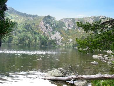 l'étang de querigut Ariège Pyrénées