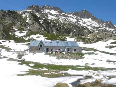 Refuge d'en Beys Ariège cliquez pour plus d'infos sur le refuge