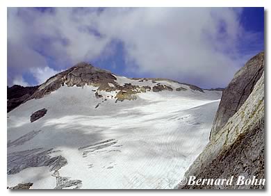 glacier d'ossouedu vu depuis le sommet du petit vignemale