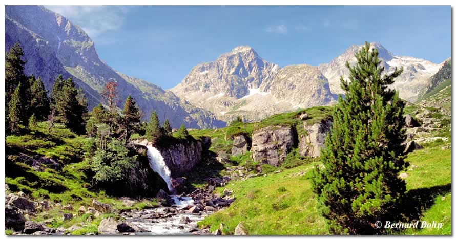 panorama  vallee du lutour