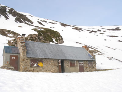 Refuge du Mont Né Pyrénées Bourg d'Oueil